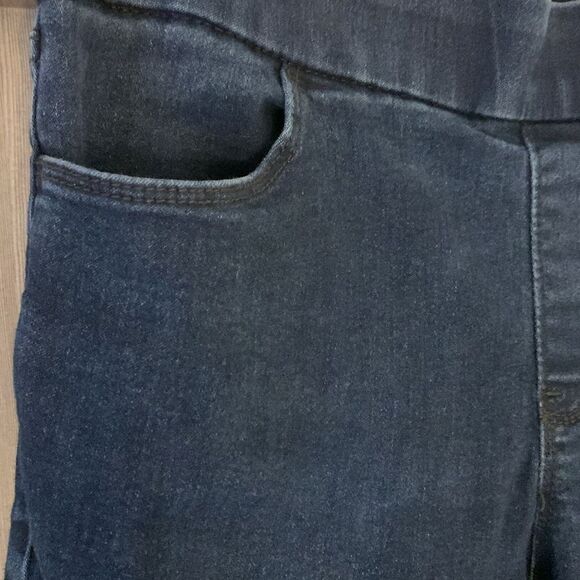 Gloria Vanderbilt slimming jeggings, size 8 - Picture 6 of 14